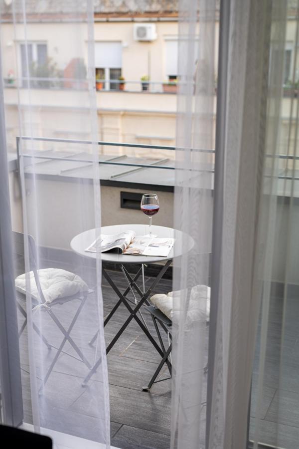 Rose Lux Residence Budapest Luaran gambar