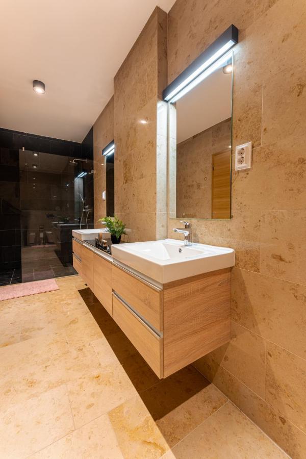 Rose Lux Residence Budapest Luaran gambar