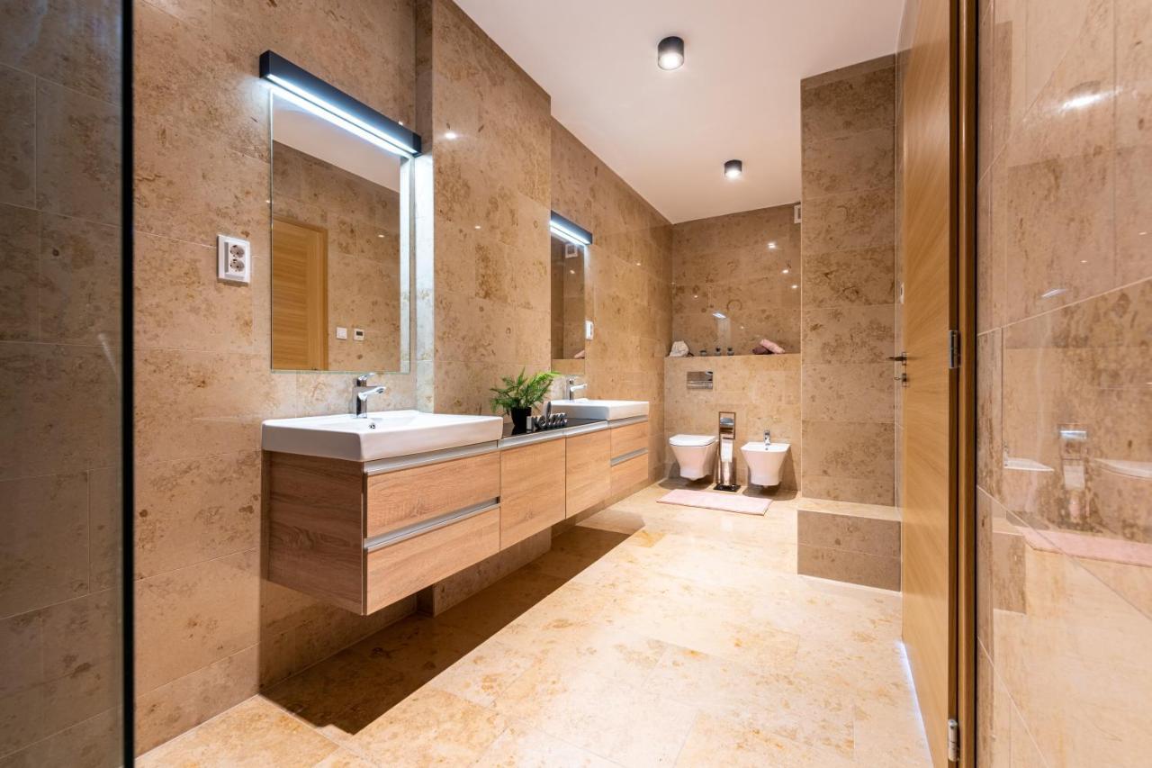Rose Lux Residence Budapest Luaran gambar